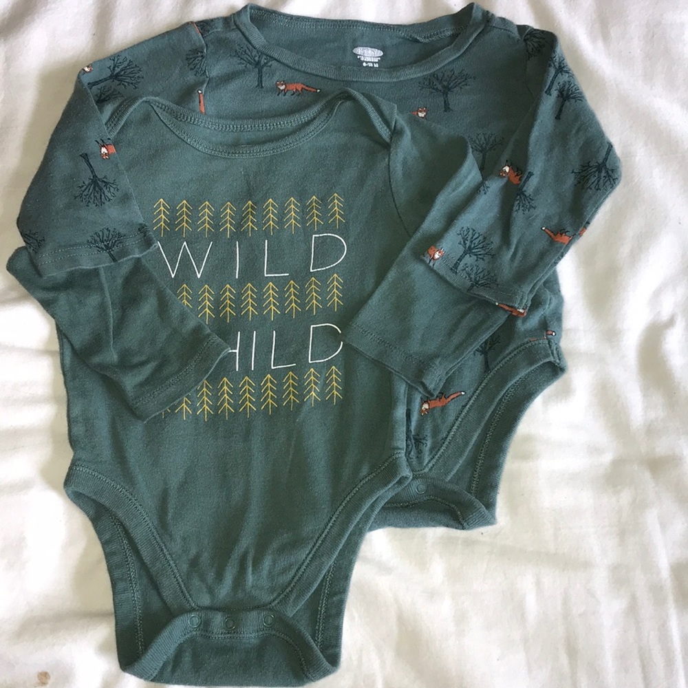 Old Navy long sleeve onesie bundle - green, wild